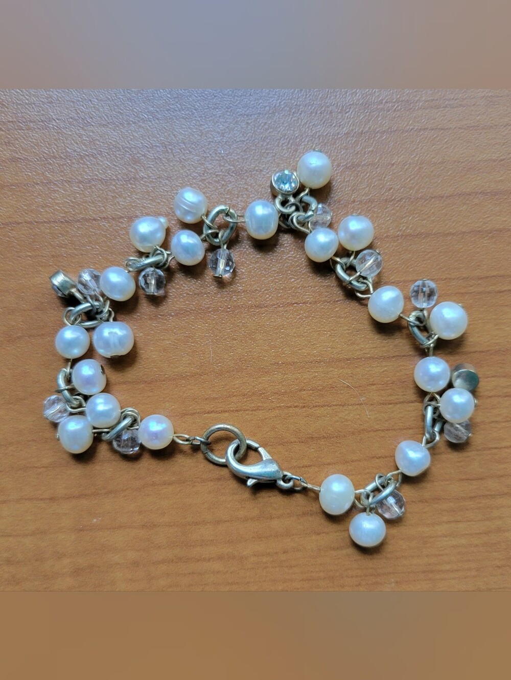 White Pearl & Clear Crystal Beaded Charm Bracelet Silver Tone